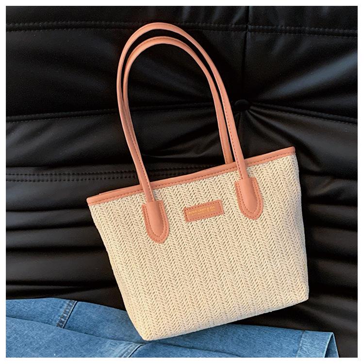 

2024 Summer Women s Large Capacity Straw Shoulder Bag - Versatile Niche Design Woven Tote рожевий