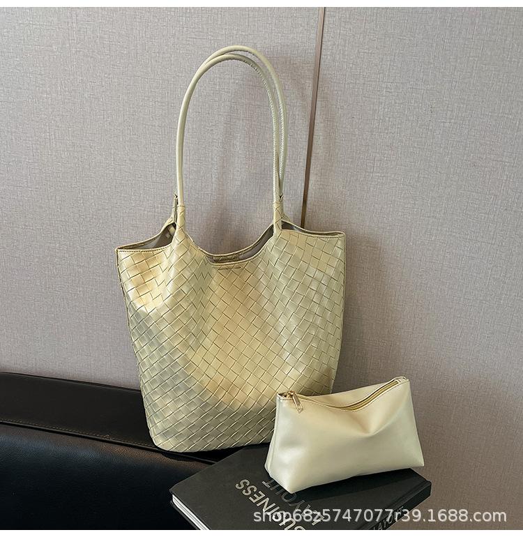 Premium commuter bag women's spring and summer versatile 2025 new niche design shoulder underarm bag work tote bag