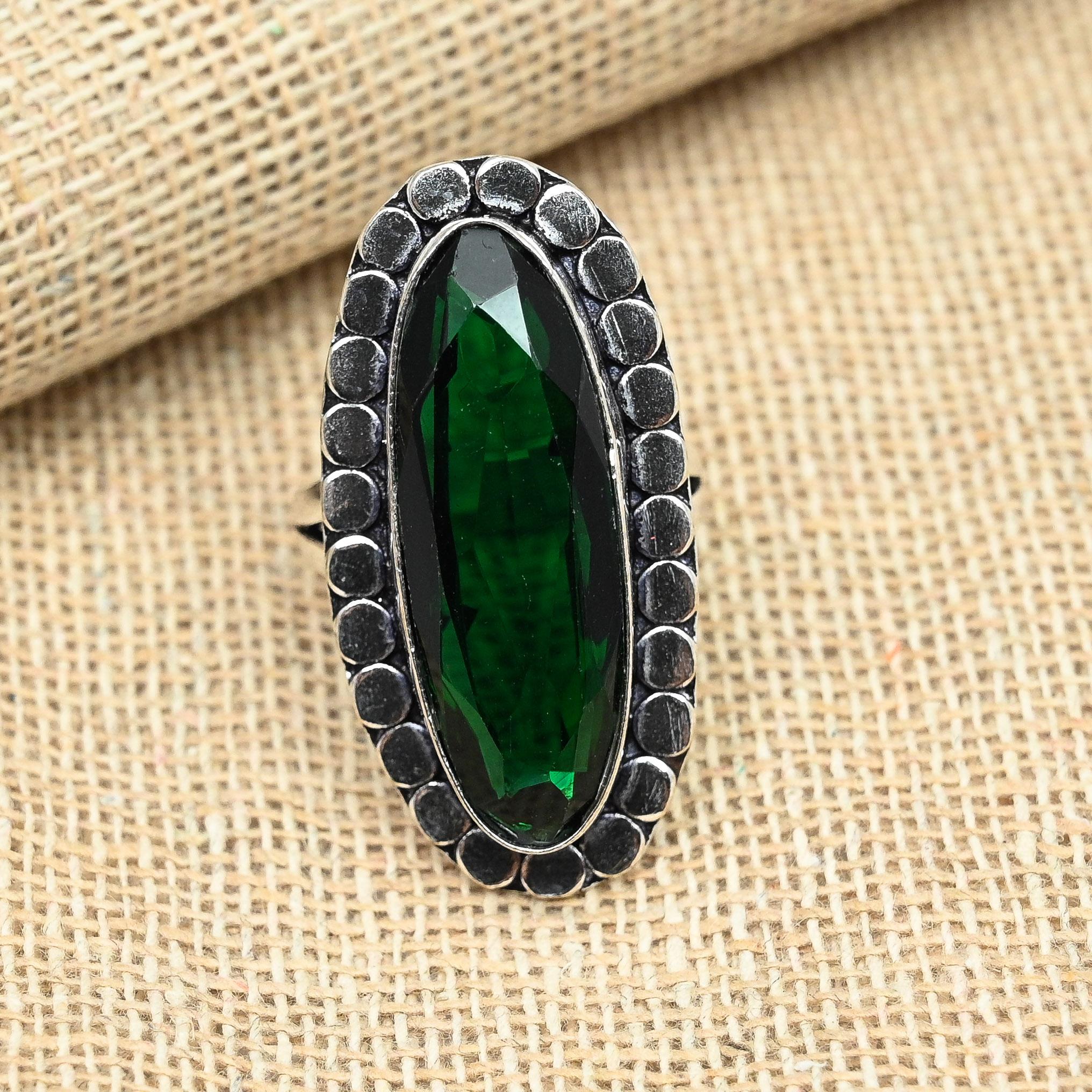 

Хром-диопсид твердого стерлингового серебра 925 пробы ювелирные изделия ручной работы женское кольцо 12 зелёный