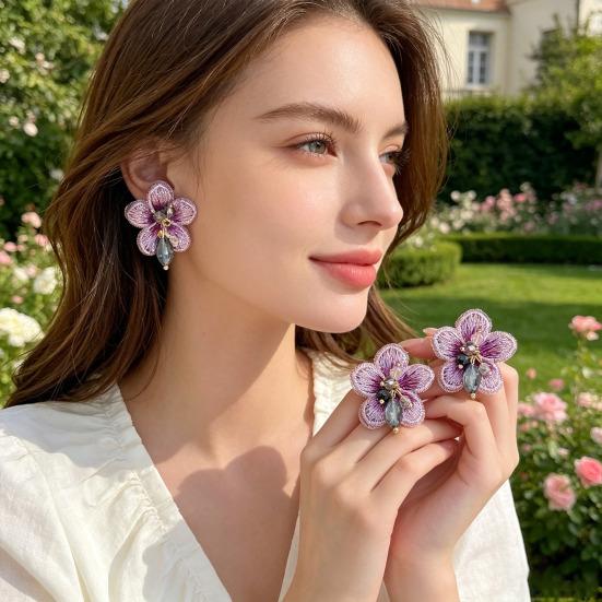 1 Pair Stud Earrings Sparkling Bright Lightweight Ear Studs Flower Shape Concert Earrings Jewelry