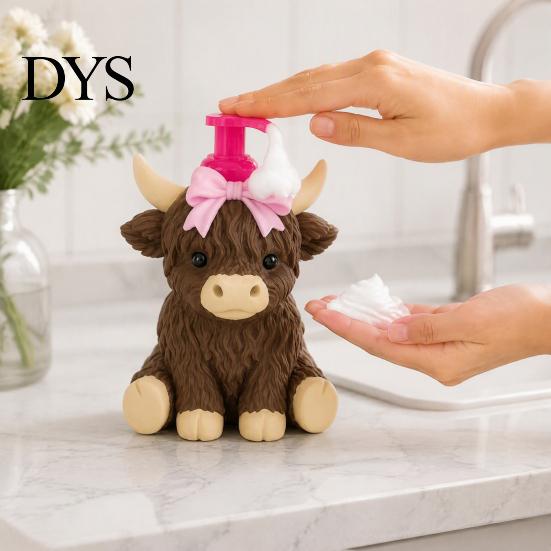Refillable Soap Dispenser Highland Cow Dispenser, Pink Bow Cattle Hand Bathroom Pump Bottle Bottle, Plastic Empty for Bathroom, Housewarming Gift
