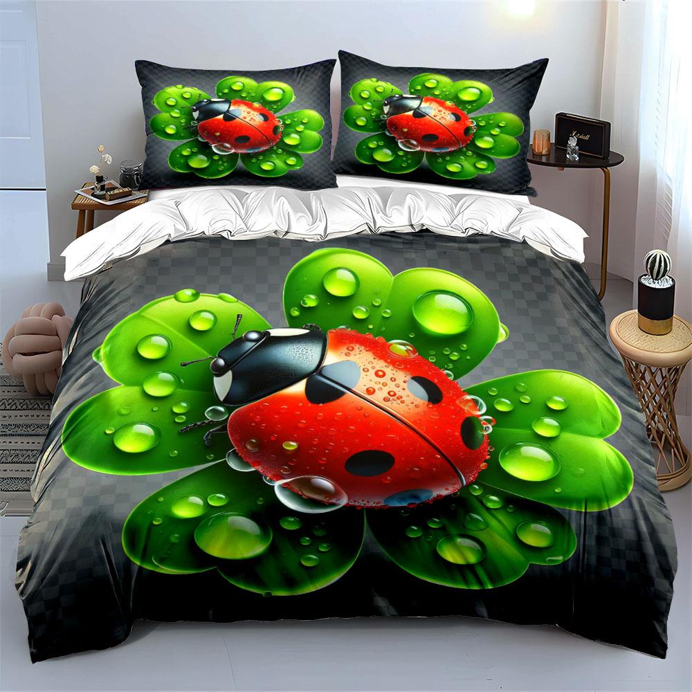 Ladybug Nature-Inspired Decoration Set  Kid'S And Adults' Bedroom Decor, Exquisite Three-Piece Bedding Set Gift
