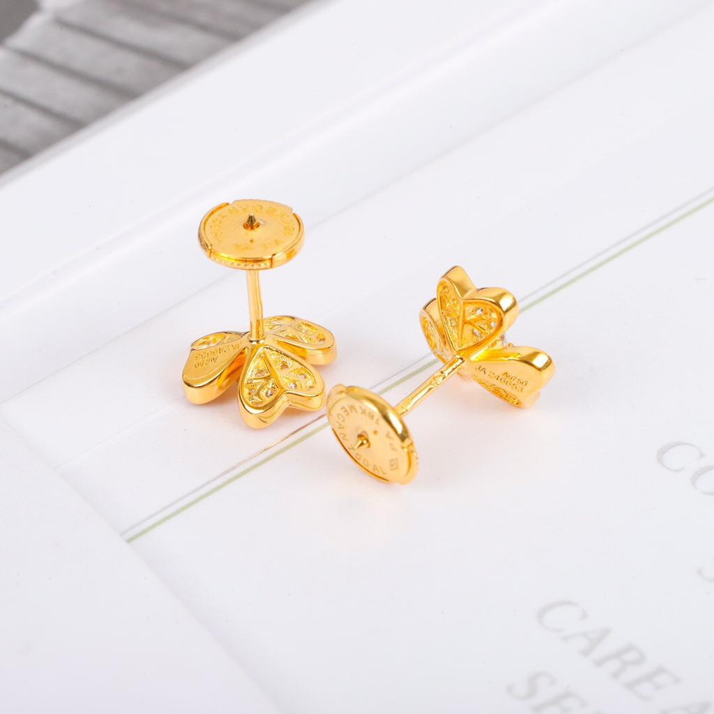 High Qulity Classic Europe New Popular Brand Luxury Jewelry Earrings For Gold Color Flowers Sweet Romantic Clover Ear Stud
