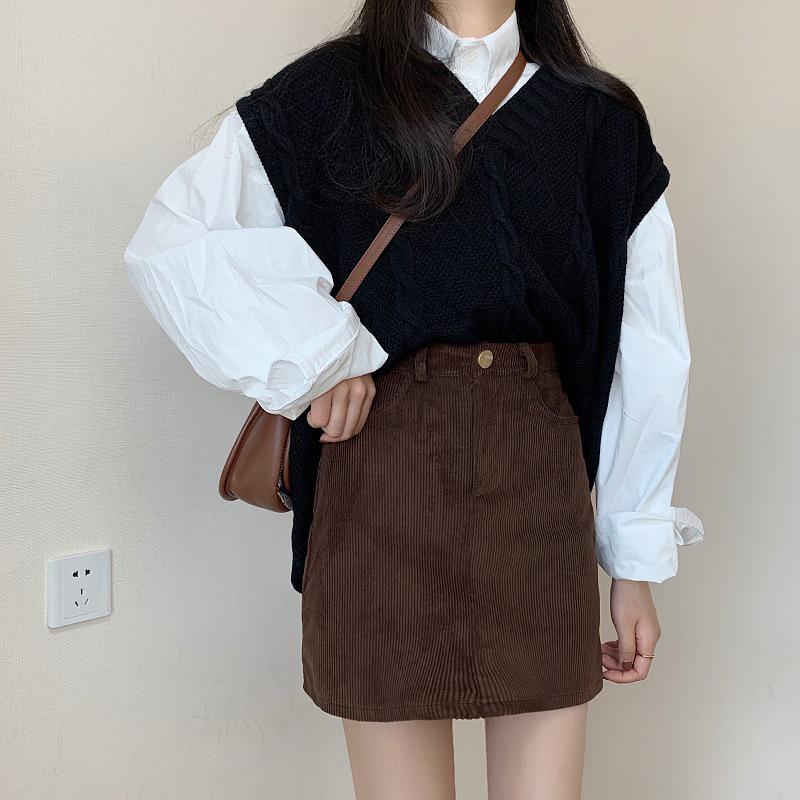 2026 Coffee Elegant Corduroy High-Waisted A-line Short Skirt Medium