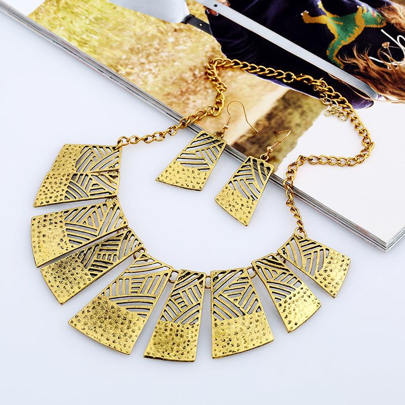 Alloy Vintage Unisex Necklace With Openwork Design Chain For Special Occasions