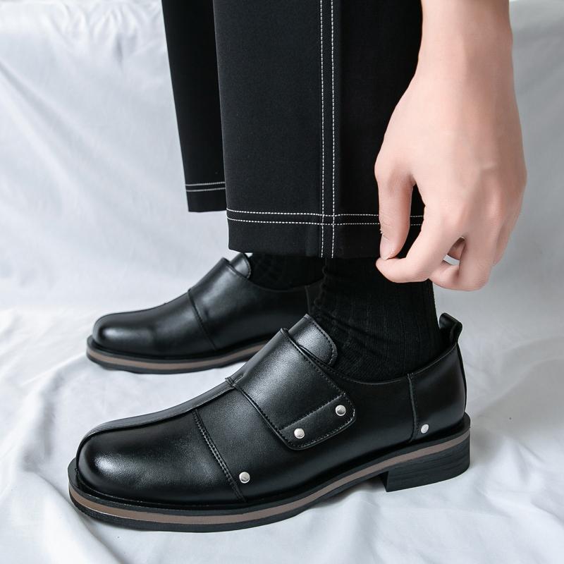 Fashion New 2025 Handmade Leather Men Shoes Design Fashion Sneakers Slip on Loafers Summer Breathable Casual Shoes Men's Walking Flat