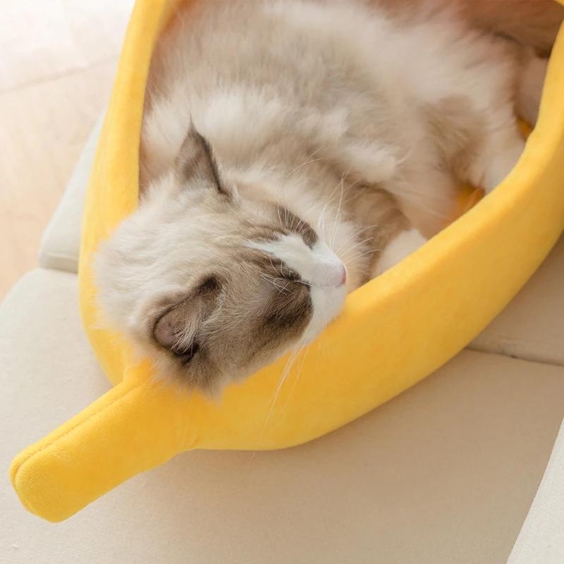 Cat Bed Banana Pet House Cave Cute Cozy Sleeping Bed for Cats Small Animals Durable Puppy Kennel Kitten Basket Cat Accessories