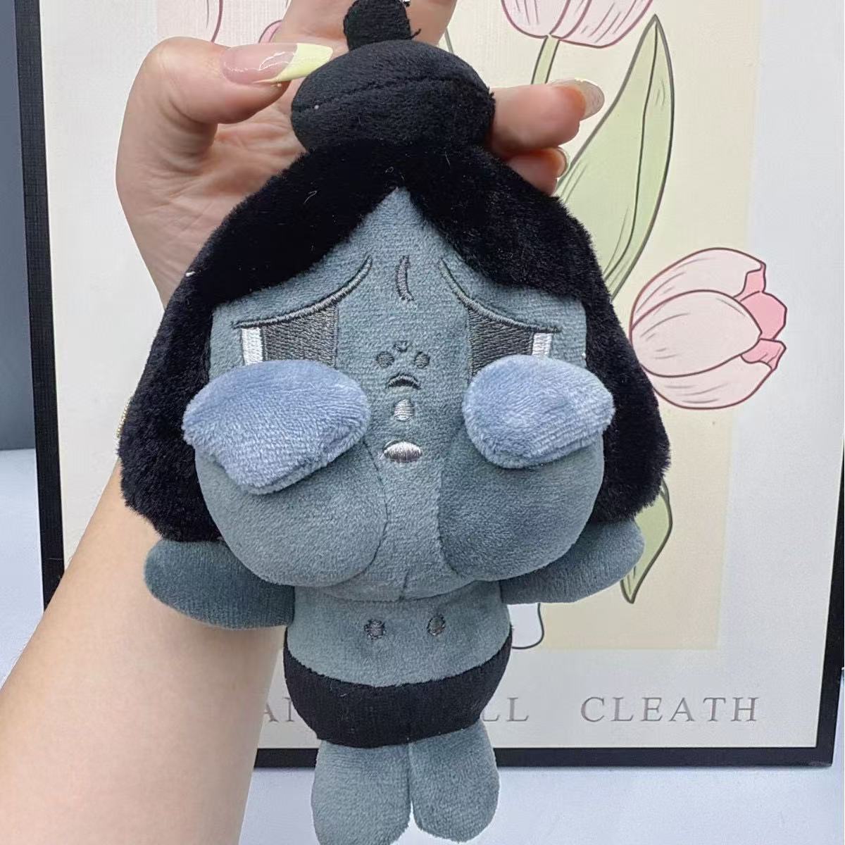 

New internet celebrity cross-border plush toy cute doodling face crying baby keychain pendant Small coal ball