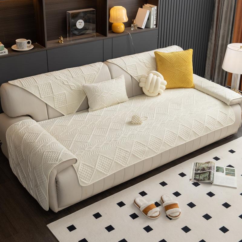 

Cream wind crystal velvet sofa cushion autumn and winter new fixed non-slip leather sofa special cover sofa cushion cloth 70*70cm