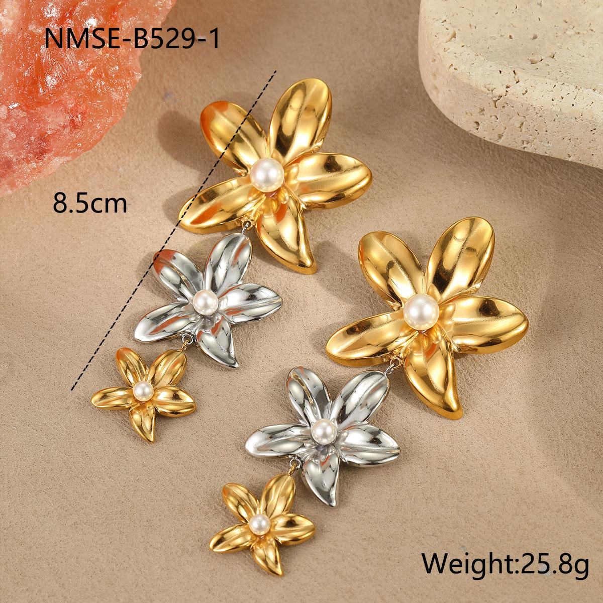 GEMCHIC Women s Gold-Silver Flower Pendant Necklace & Earrings Set Stainless Steel Light Luxury Elegant Jewelry