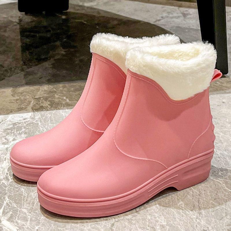 Modne buty przeciwdeszczowe damskie wodoodporne i antypoślizgowe buty do wody krótka cholewka gruba podeszwa gumowe buty odporne na zużycie ciepłe buty
