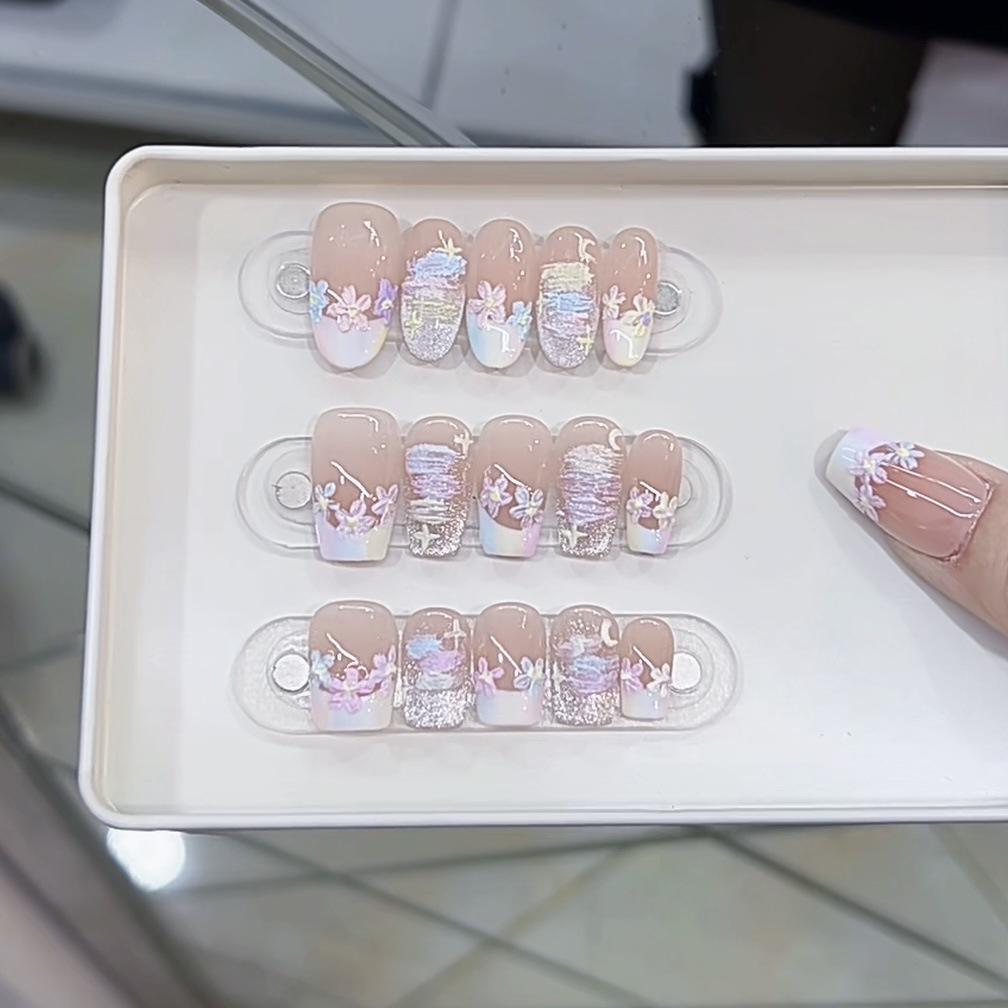 

Плетеная вручную броня Новый стиль Расписанная маслом Маленький цветок Расписанная вручную Гипс Красочные лепестки Кошачий глаз Наклейка для нейл-арта medium m