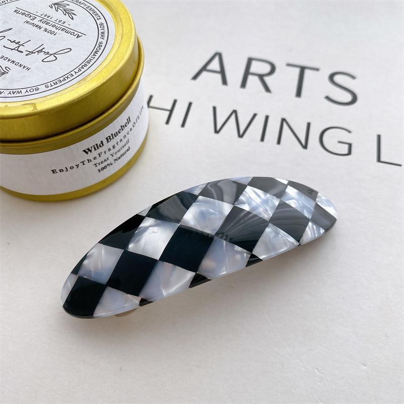

Handcrafted Premium Quality Hair Claw Clip In Vintage Checkerboard Design Women For StyleA