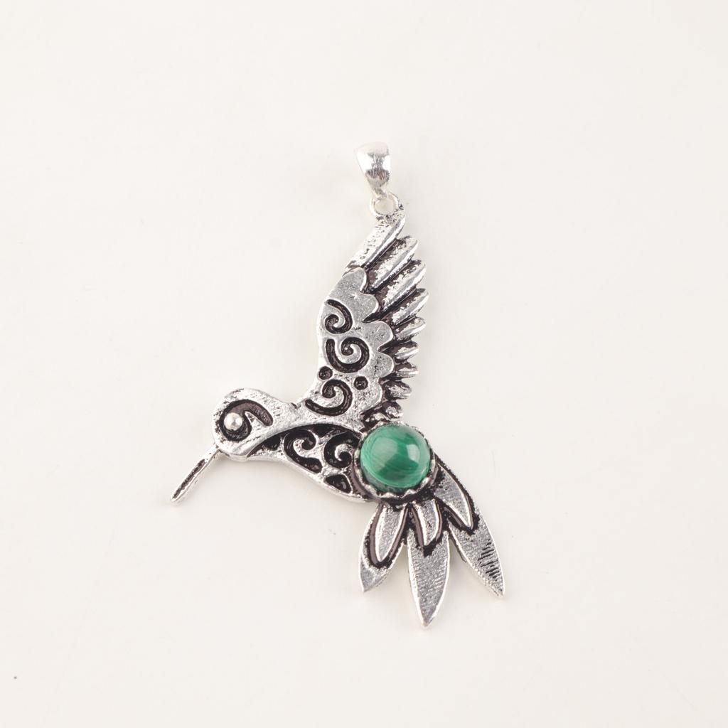 Naturlig malakit ädelsten 925 sterlingsilversmycken August stenhänge 4,5 cm CP-20-24