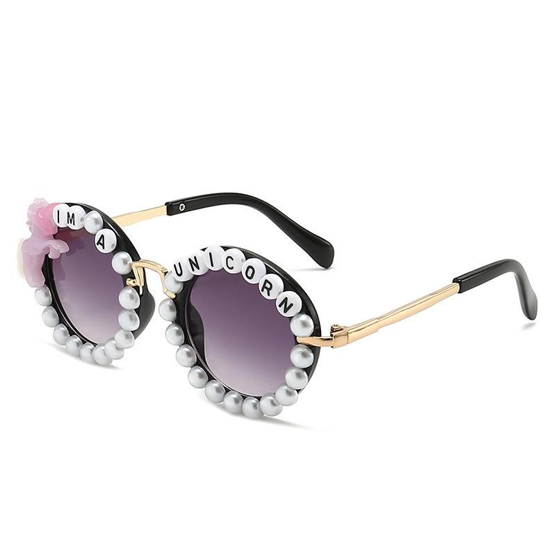 

2026 I m A Unicorn Children Sunglasses Pearl Bead UV Novelty Festival Party Fashion Eyewear For Kids Boys Girl KJ249