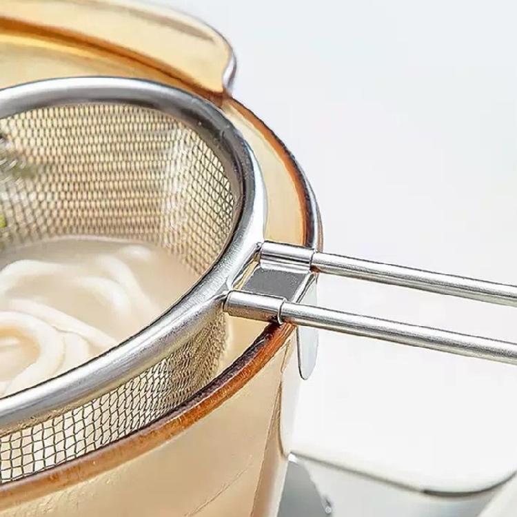 Benutzerfreundliches Küchenwerkzeug Bequemer ergonomischer Griff Sieblöffel Multifunktionaler Schaumlöffel Schöpfkelle mit langem Griff