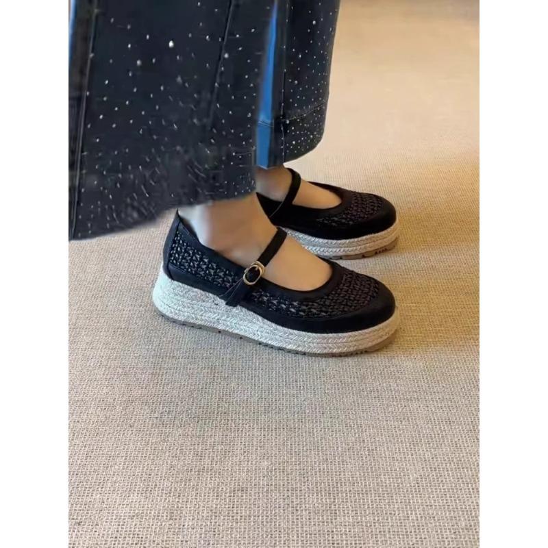 Fashion 2025 New Niche Platform Straw Round-toe Woven Hollowed-out One-buckle Strap Heightened Retro Single Shoes