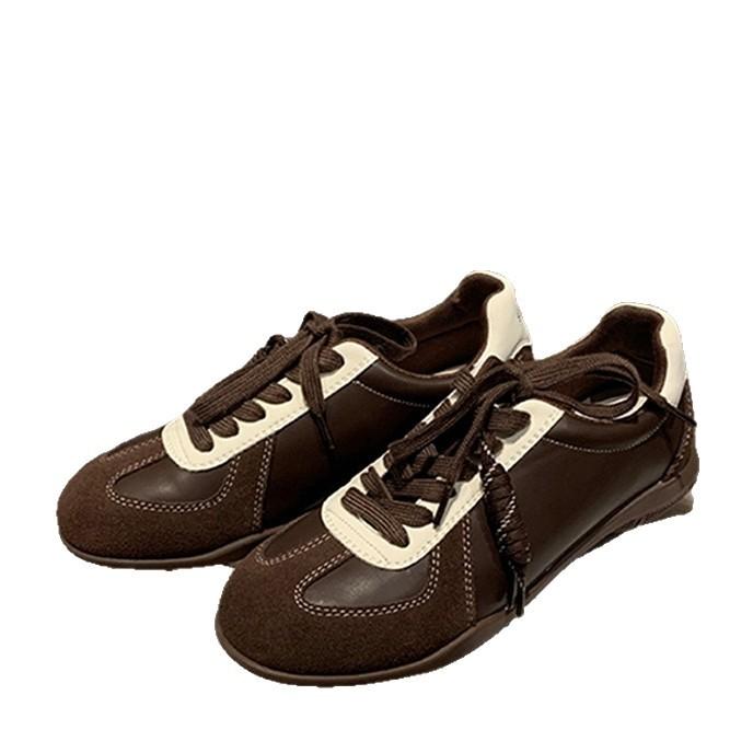 2025 Herbst neue Schnürschuhe Farbblockierung runde Zehen vielseitige lässige Sportschuhe Damen Leder-Board-Schuhe Deutsche Trainingsschuhe