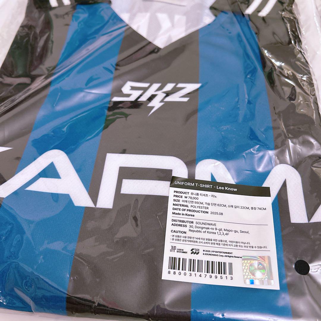 

[Б/У] straykids карма рено поп-ап униформа