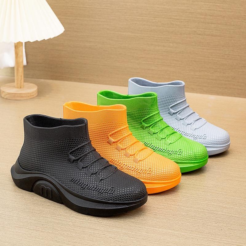 Foam Rain Shoes Men's Adult Fashion Short Rain Boots Non-slip Water Shoes Velvet Cotton Kitchen Short Rubber Shoes Fashion Women
