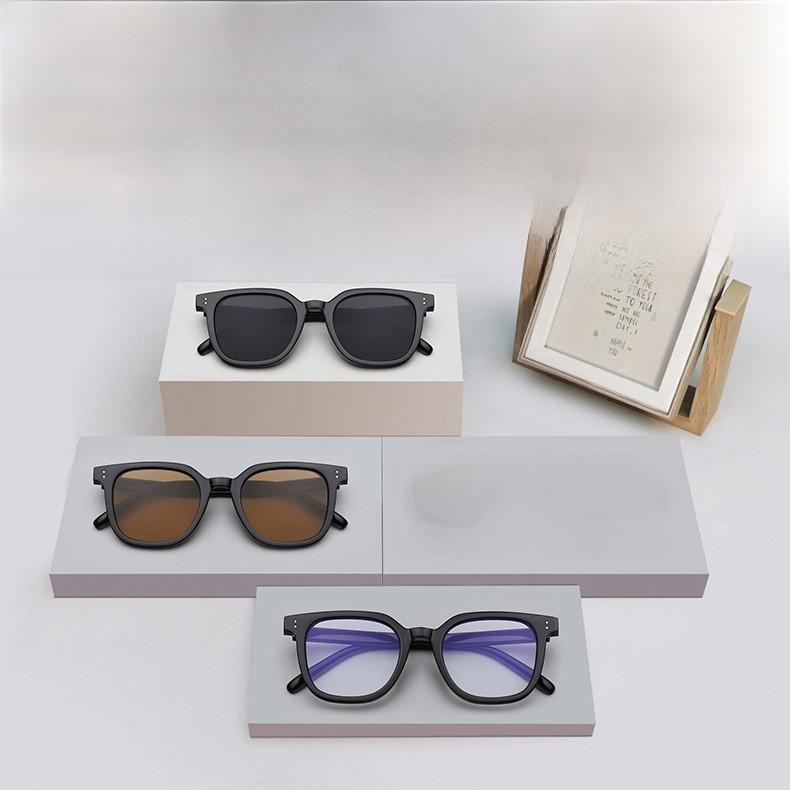 Fashion Black Frame Polarized Sunglasses For Street Style And Parties