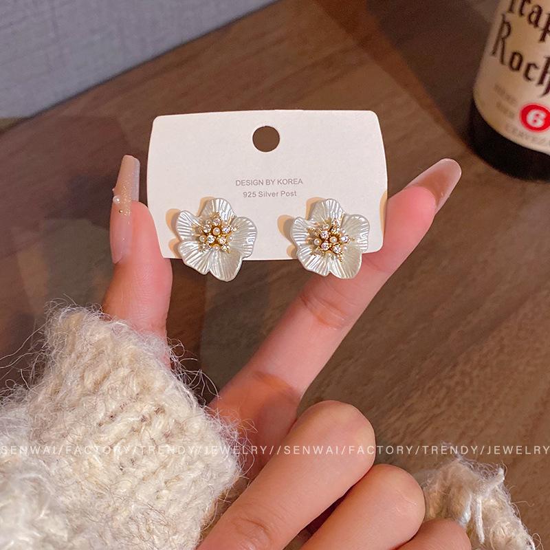 White texture five-petal flower stud earrings women's versatile niche design earrings simple temperament fashion earrings