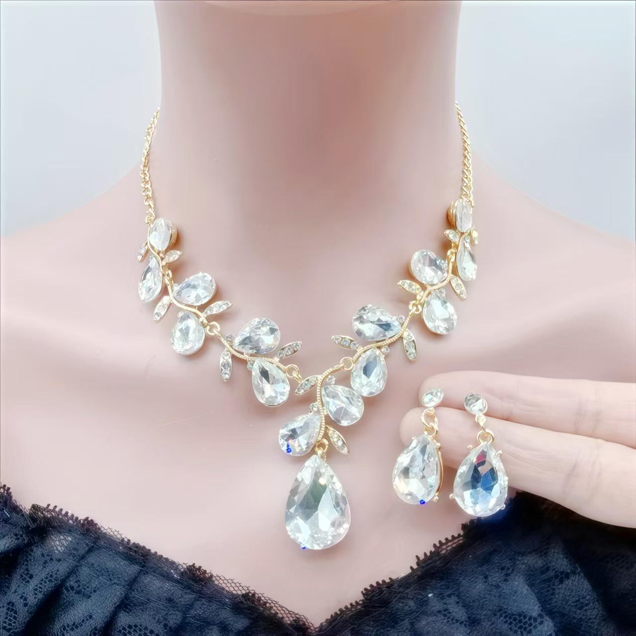 

Элегантный европейский и американский свадебный набор ожерелий - Свадебные ювелирные аксессуары из двух частей