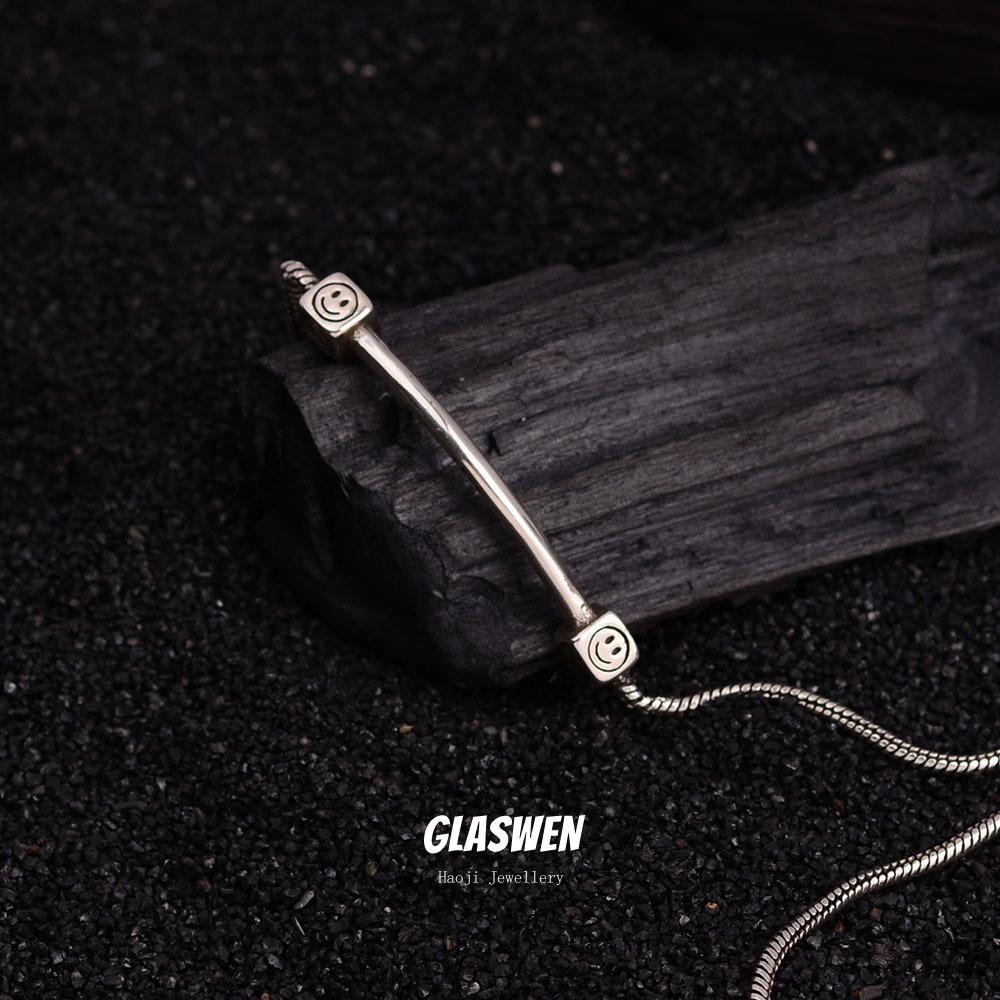 Vintage Square Smiley Face Pendant Necklace Women'S Light Luxury Smiling Style Accessories Collarbone Chain
