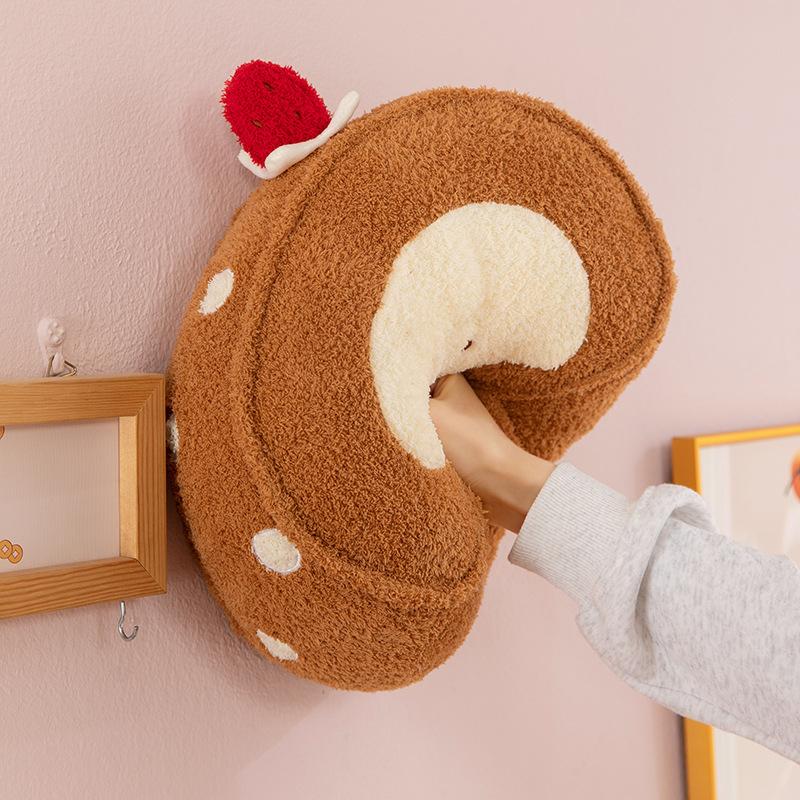 Q Soft Glutinous French Roll Strawberry Cake, Cute Face Smile Healing Cloud Plush Doll Cute Sleeping Pillow