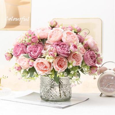 Buquê Artificial Estilo Coreano com 5 Cabeças de Rosas Pequenas e Ranúnculos Persas para Decoração de Casa ou Casamento