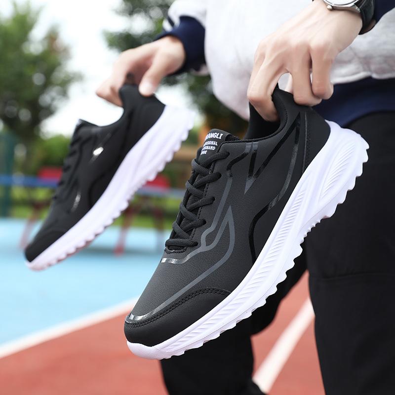 

Leather sneakers men s 2025 autumn breathable and lightweight soft-soled Putian shoes versatile casual shoes large size 46 men s shoes 46