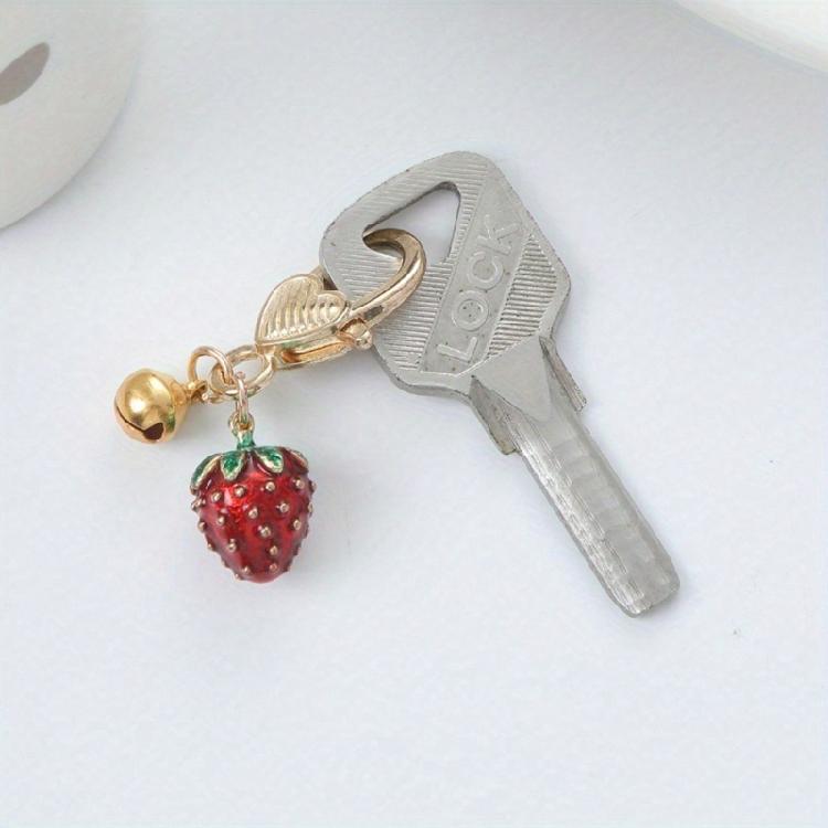 Set Of 3 Realistic Strawberry Keychain Ornaments Lobster Clasp Keyring Decorative Accessory for Keys Bags and Phones