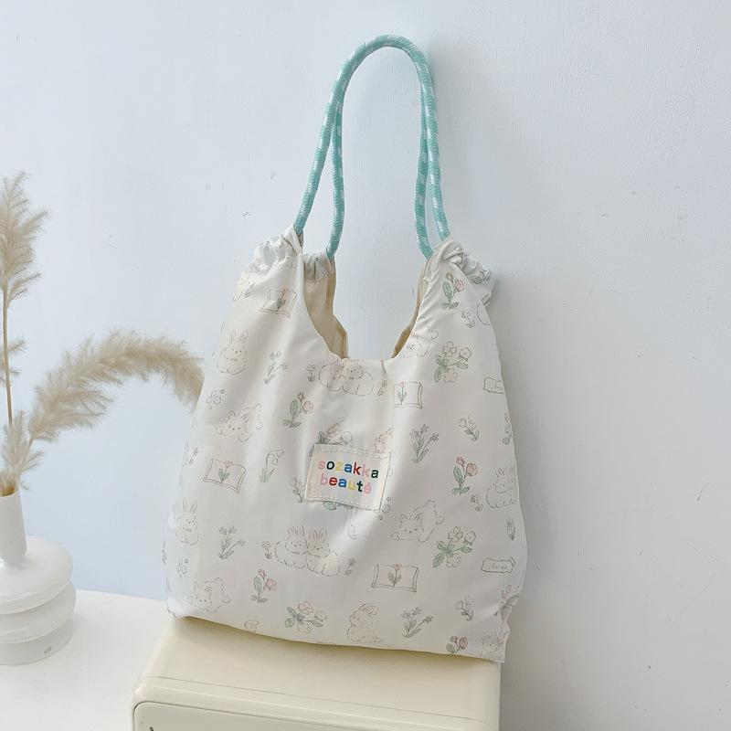 

2025 high-value casual bag handbag bag practical gift bag gift box niche premium shoulder armpit bag tide