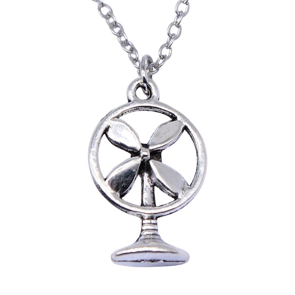 Hammered Horseshoe Pendant Necklace Western Cowboy Lucky Charm 40cm Short Chain