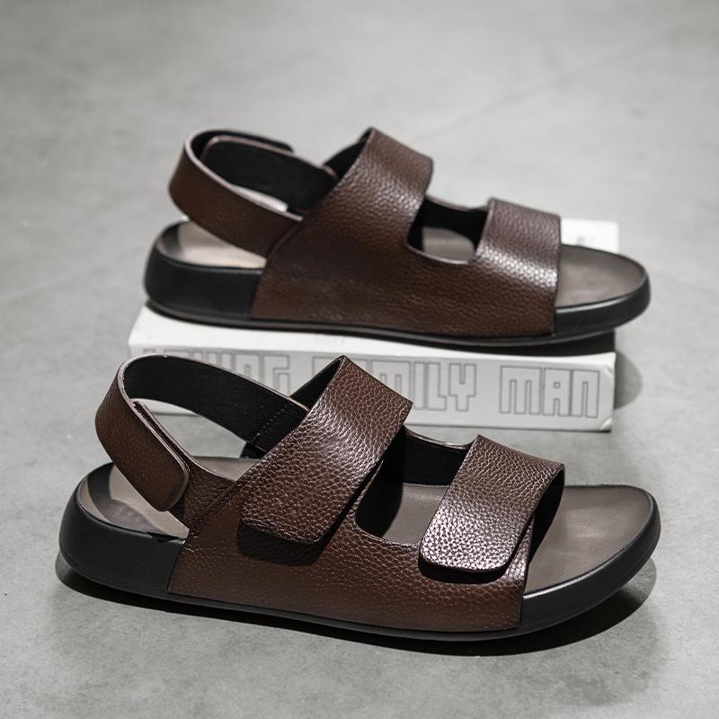 Fashion New Arrival Mens Sandals Summer Fashion Beach Shoes Men Driving Outwear Sandaly Leather Anti Slip Man Wading Aqua Shoes Slippers