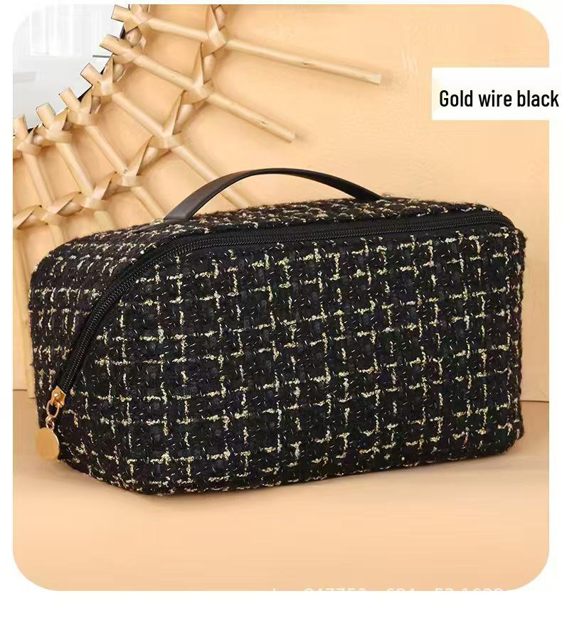 Make-up-Clutch mit hoher Kapazität im koreanischen Stil: Elegante, tragbare und modische Aufbewahrungstasche.