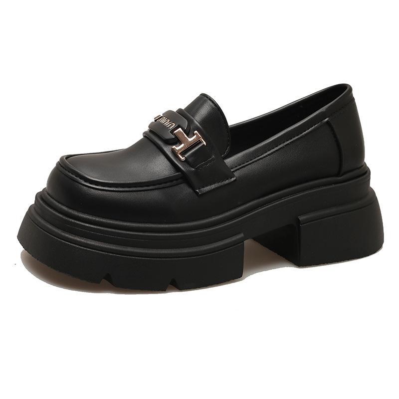 2025 Autumn New Small Man Height Increase Black Loafers Women's Retro British Style Thick Heel One Pedal Small Leather Shoes