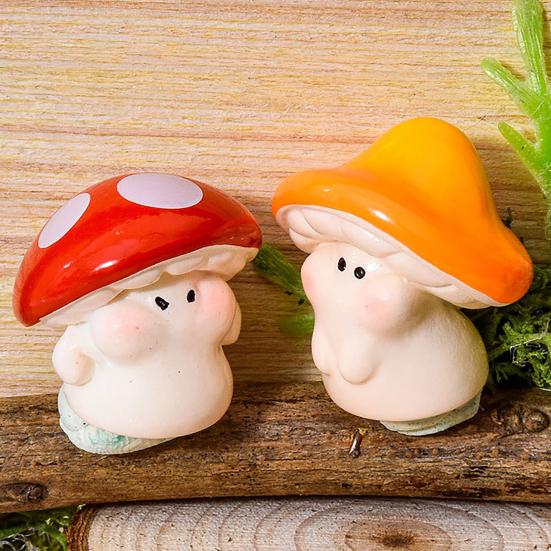 Mini Resin Mushroom Figurines Cute Miniature Mushroom Crafts Small Fairy Garden Ornaments for Lawn Bonsai Decoration Home DIY Micro Landscape