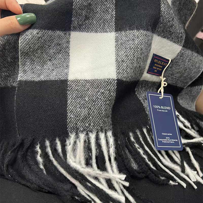 Luxury Plaid Scarf Winter Warm Cashmere Women Long Pashmina Foulard Female Scarves Lady Tassel Shawl Wraps  Design New