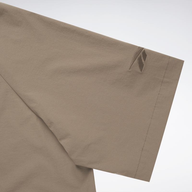 Reebok Solid Color Classic Fashion Sports Comfortable Loose Short Sleeve Shirt Men Shirts Khaki 23RCS805UGR1