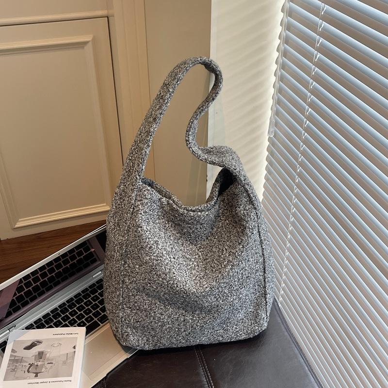 Retro fashion mother and child bag autumn and winter new large-capacity commuter tote bag lazy wind niche shoulder bag