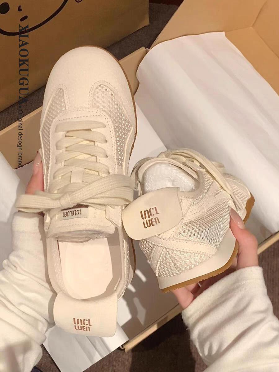 

Retro mesh casual moral training shoes women s summer 2025 new fashionable versatile lace-up non-slip and lightweight Forrest Gump shoes 35 белый