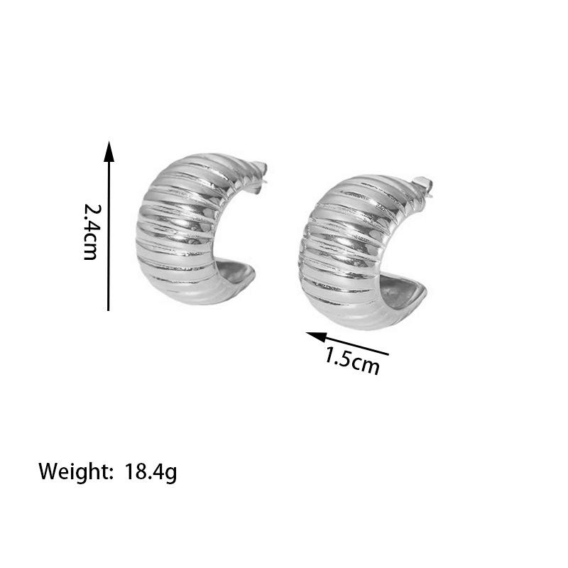 

Новые модные серьги в форме буквы С, ретро-темперамент, высококачественные серьги, нишевые ювелирные изделия женские модели