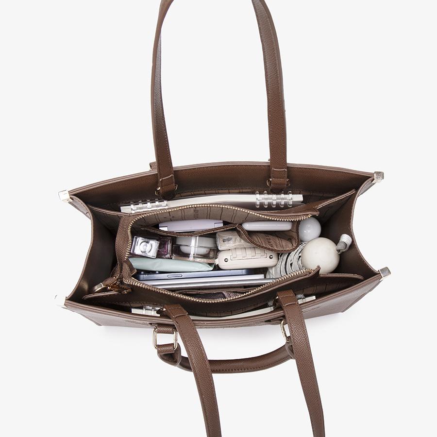 Handtasche Damen Frühling und Sommer Großes Volumen Premium-Gefühl Pendler One Shoulder Crossbody Nationaler Stil Bestickte Tragetasche