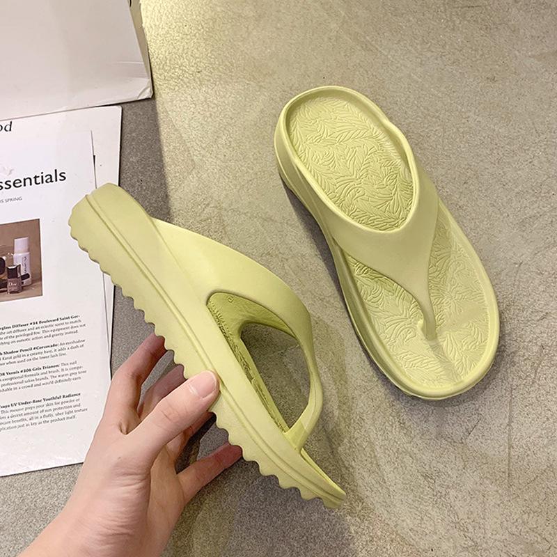 Men's & Women's Outdoor Korean Toe-Post Flip-Flops: Soft & Thick Sole, Lightweight Sandals