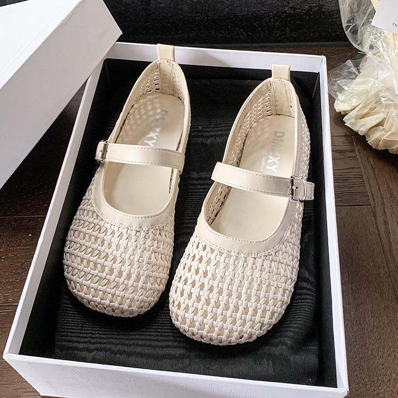 Compilation Hollow Breathable Word Belt Versatile Casual Single Shoes Women's 2025 New Summer Fashion Flat Mary Jane Shoes