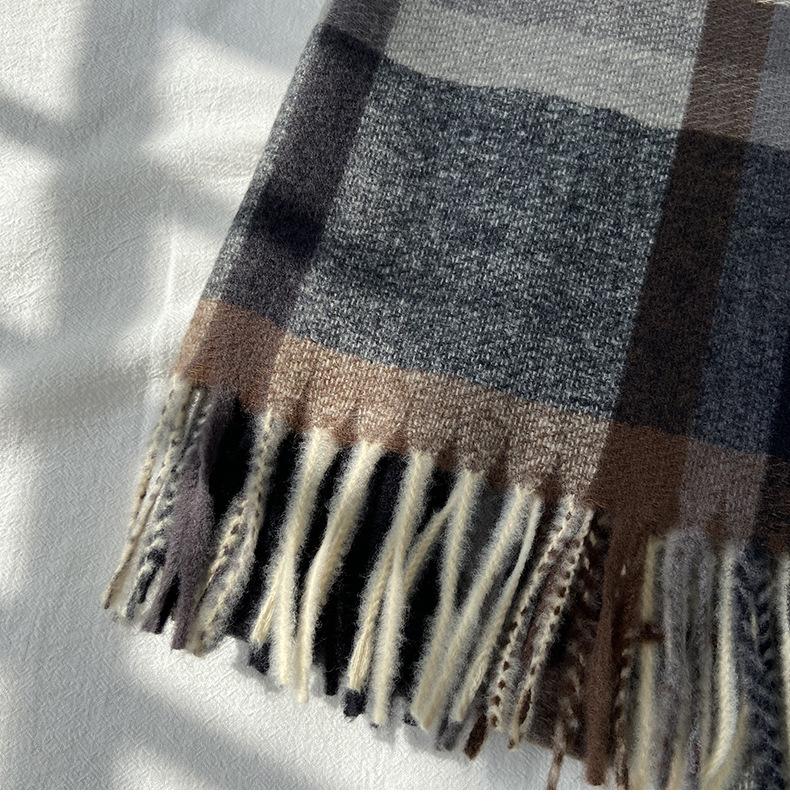 Women's Elegant Vintage Warm Thick Multicolor Plaid Fringe Scarf - Polyester Fleece Wrap Shawl for Casual Outing, Soft Comfortable