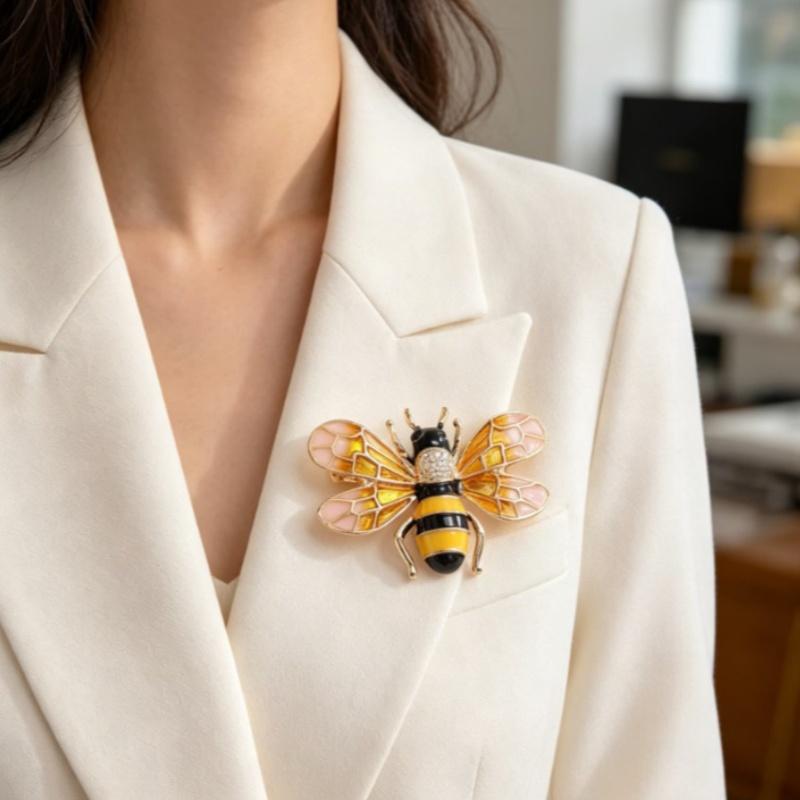 Multi Color Enamel Bee Brooch Glitter Delicate Decor Pin for Christmas Party Outfit Decoration Holiday Exchange Gifts