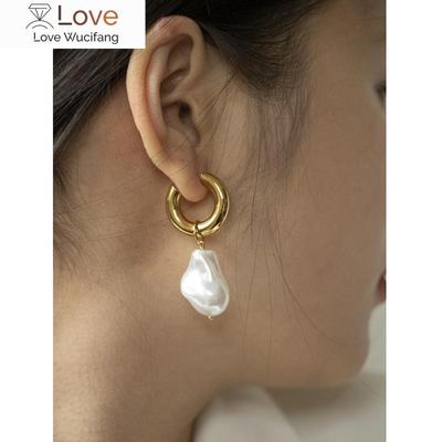 Circle Earrings New Vintage High Imitation Baroque Pearl Earrings Gold Circle Earclip Women Jewelry Golden Punk Round A14257
