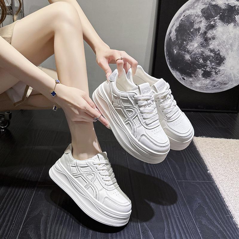 New Style Retro Women's Casual Sports Shoes with Flat Sole and Breathable Insole